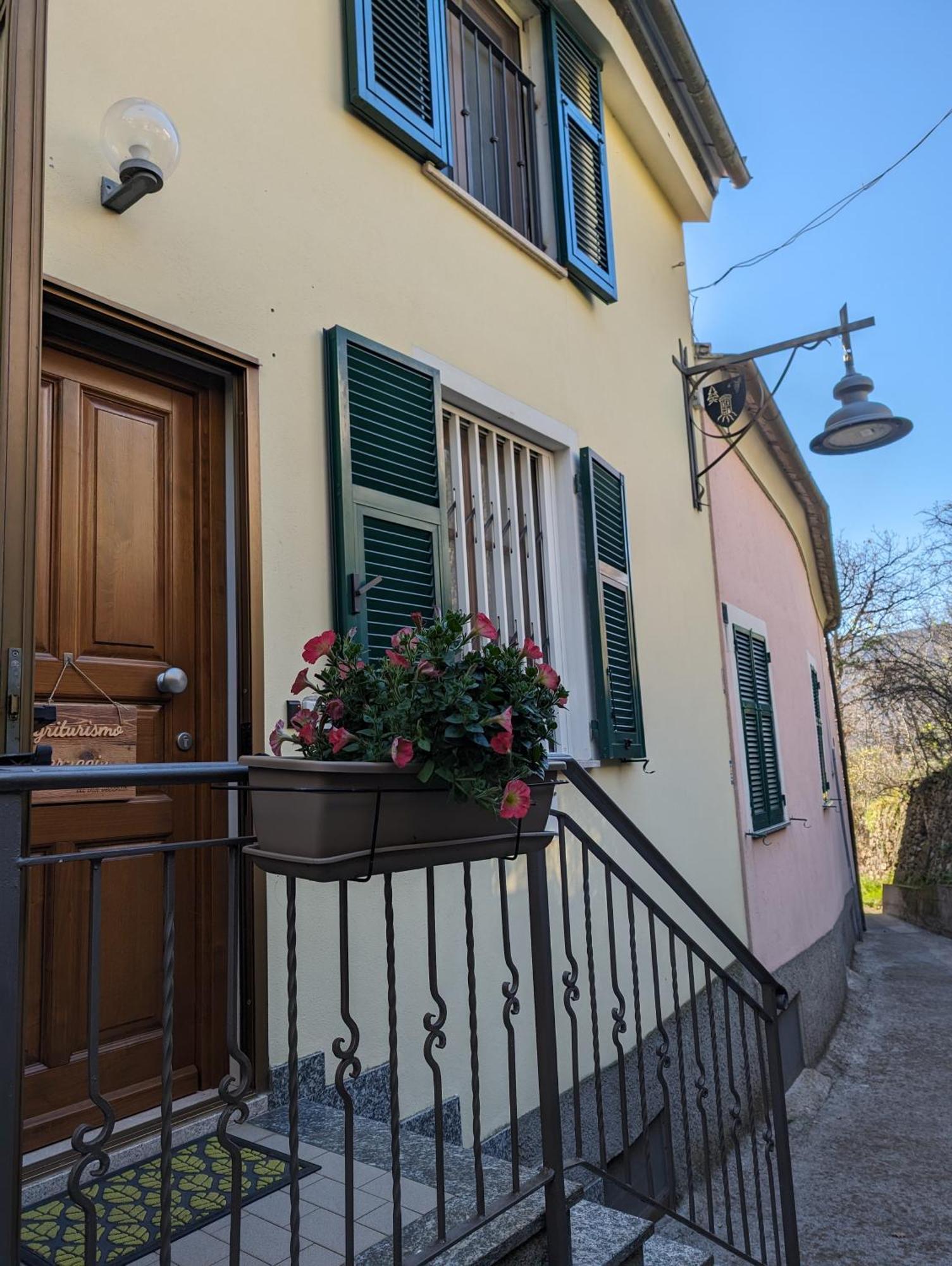 Agriturismo Caruggiu Di Via Vecchia Orco Feglino Buitenkant foto